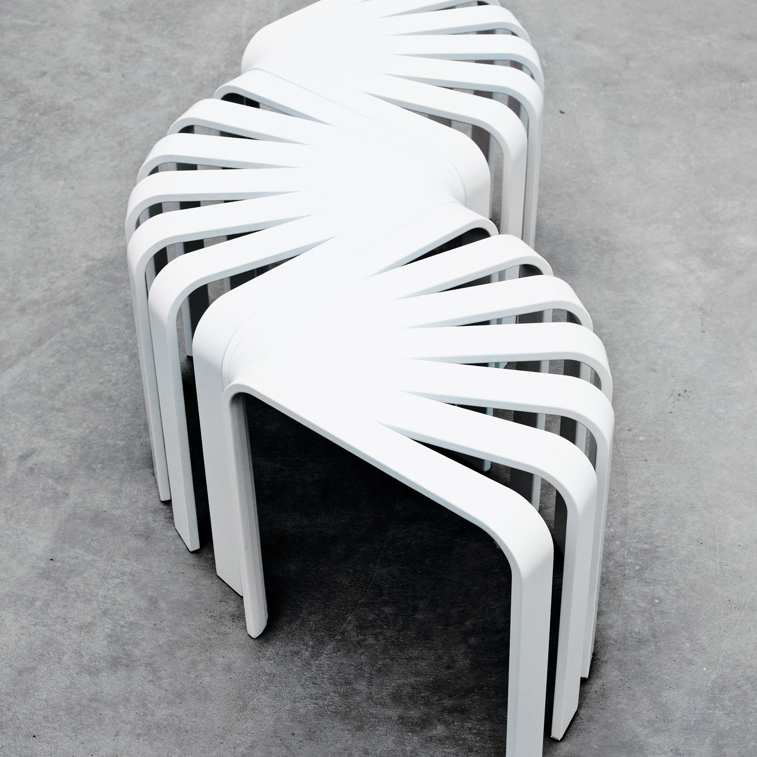 BEdesign Designhocker FAN weiß multifunktionaler Hocker & Beistelltisch