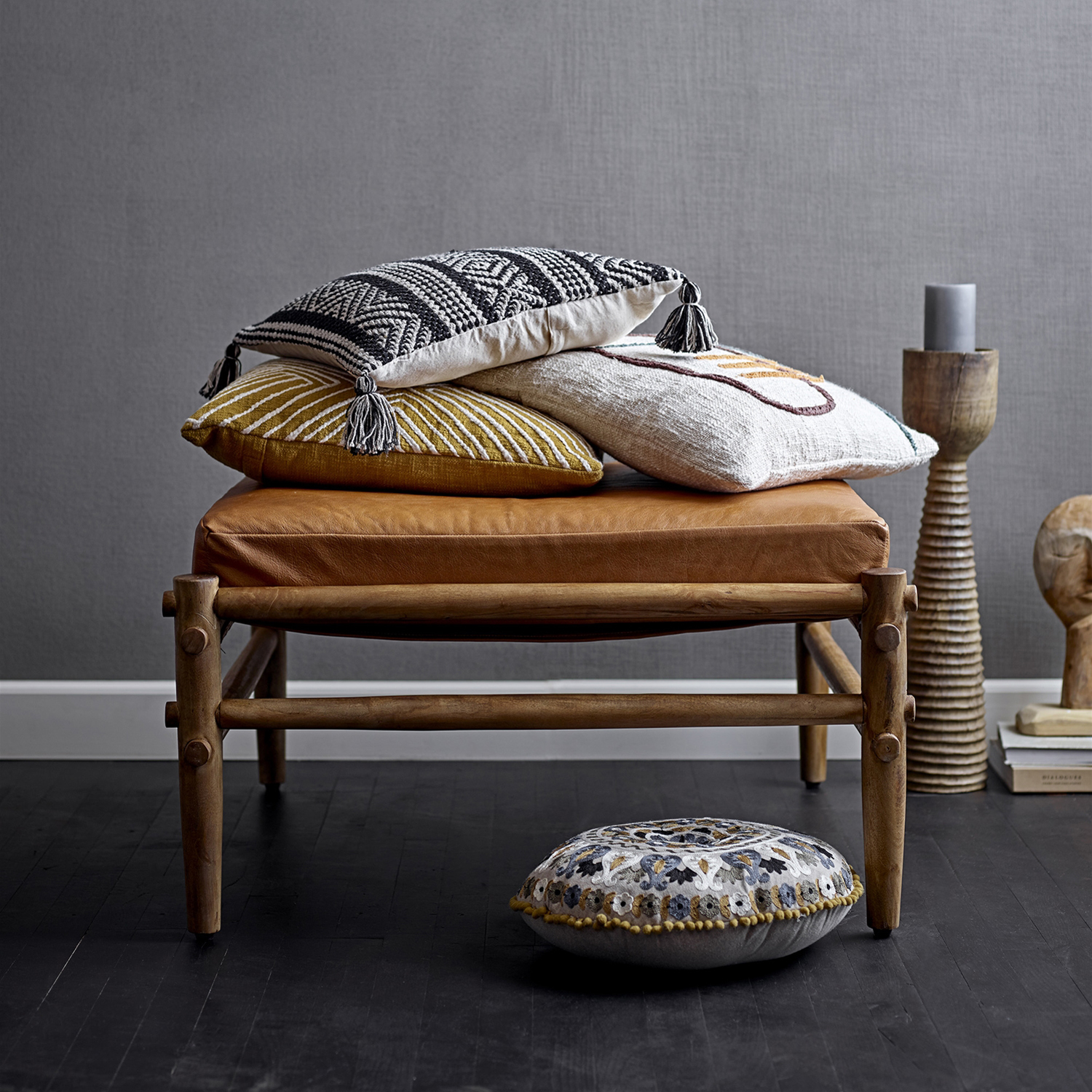 Bloomingville Hocker Aysia natur 