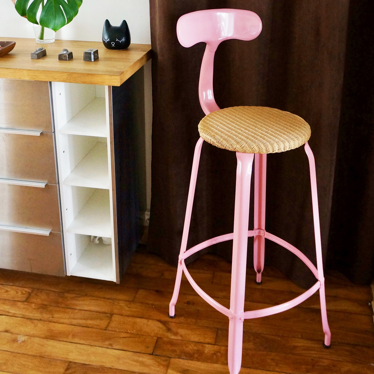 CHAISES Nicolle Barstuhl natural Loom hellrosa Sitzhöhe 78cm Loom natural und Metall Matte Light Pink