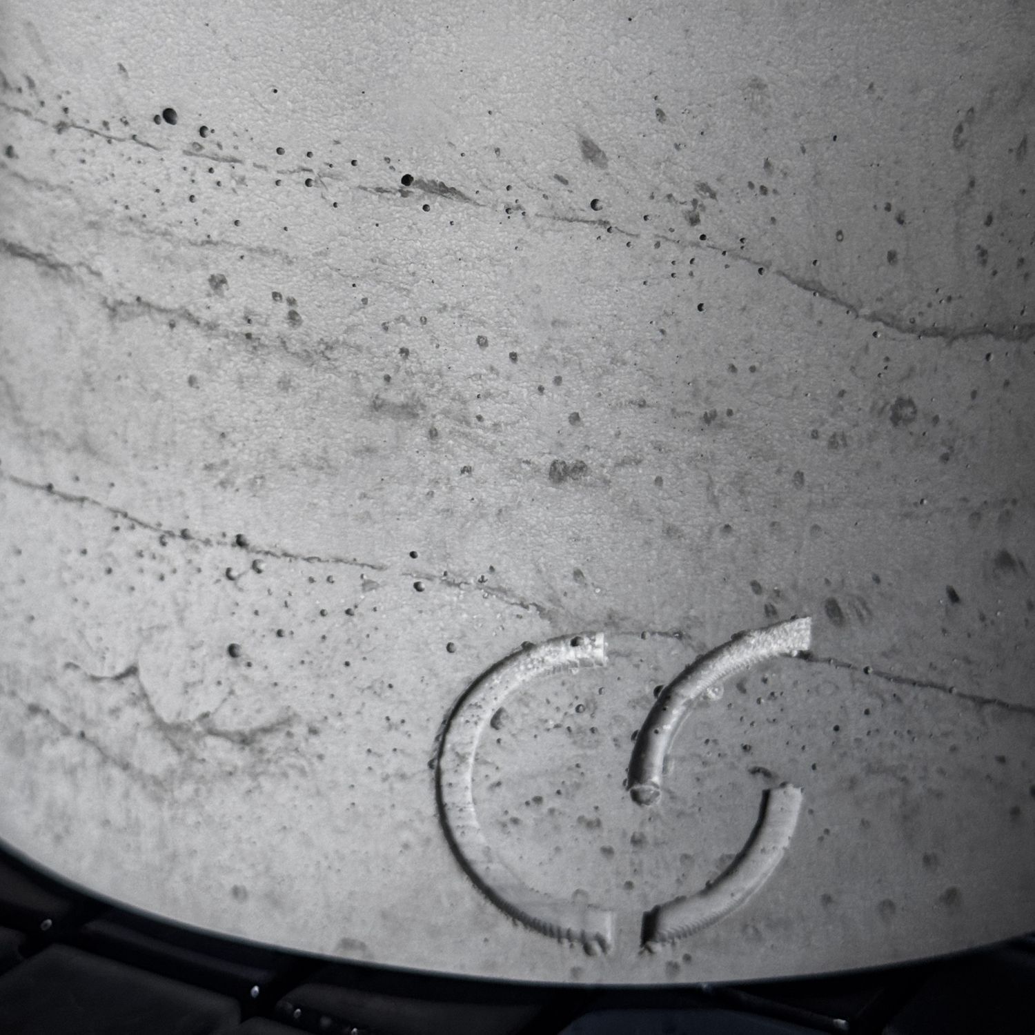 CS-Beton Tischfeuer PLAIN betongrau 16 cm rund In- und Outdoor-Deko mit Holzabdeckung