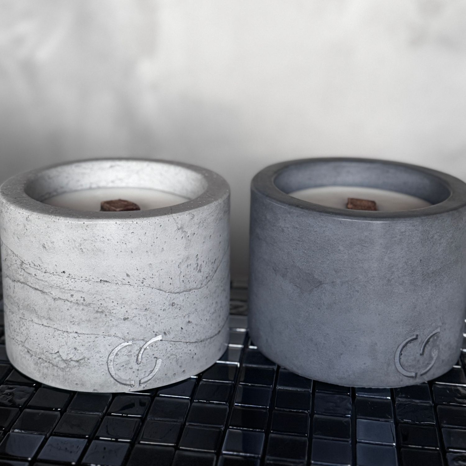 CS-Beton Tischfeuer PLAIN betongrau 16 cm rund In- und Outdoor-Deko mit Holzabdeckung