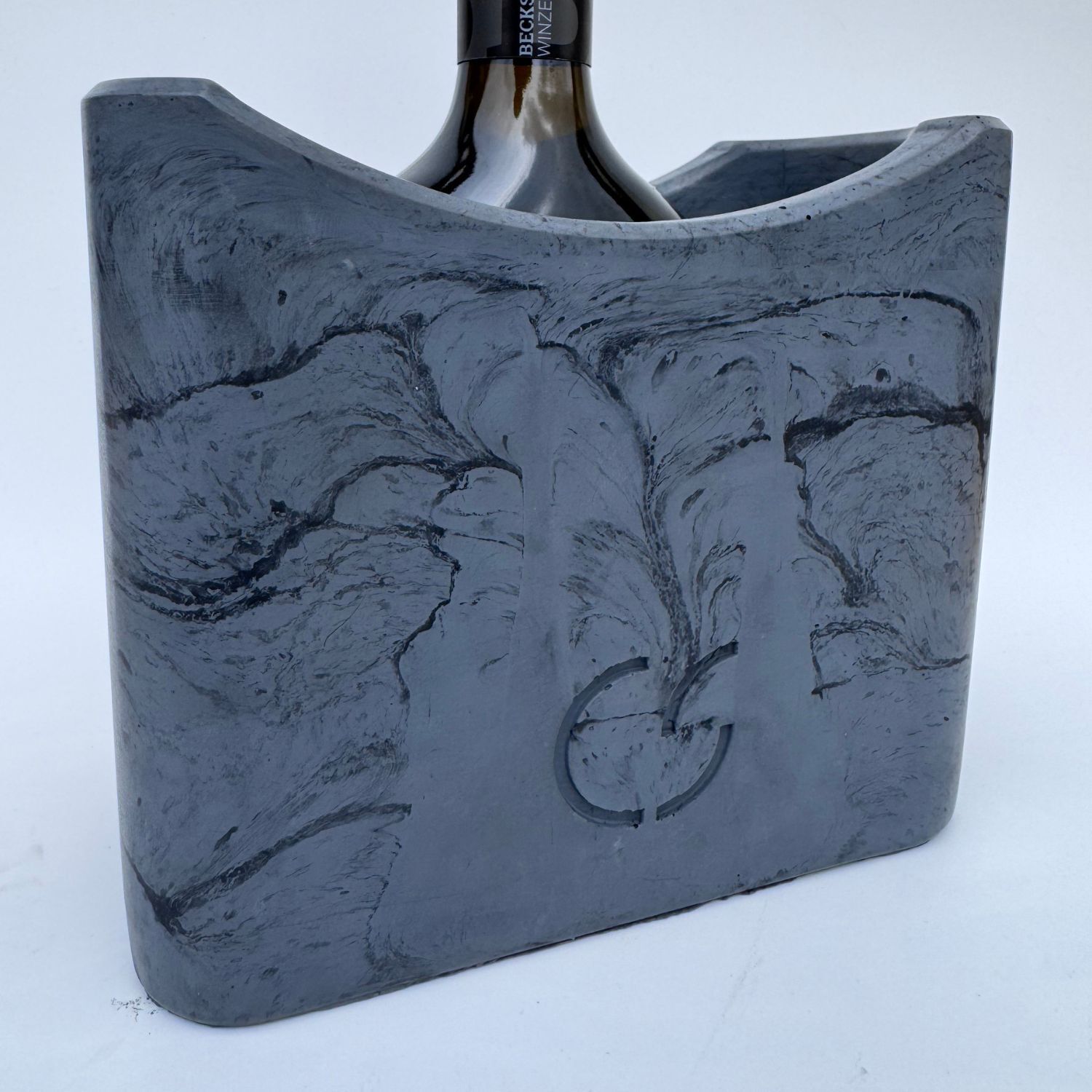 CS-Beton Weinkühler Bocksbeutel dunkelgrau Weinkühler aus Beton für Garten und Terrasse