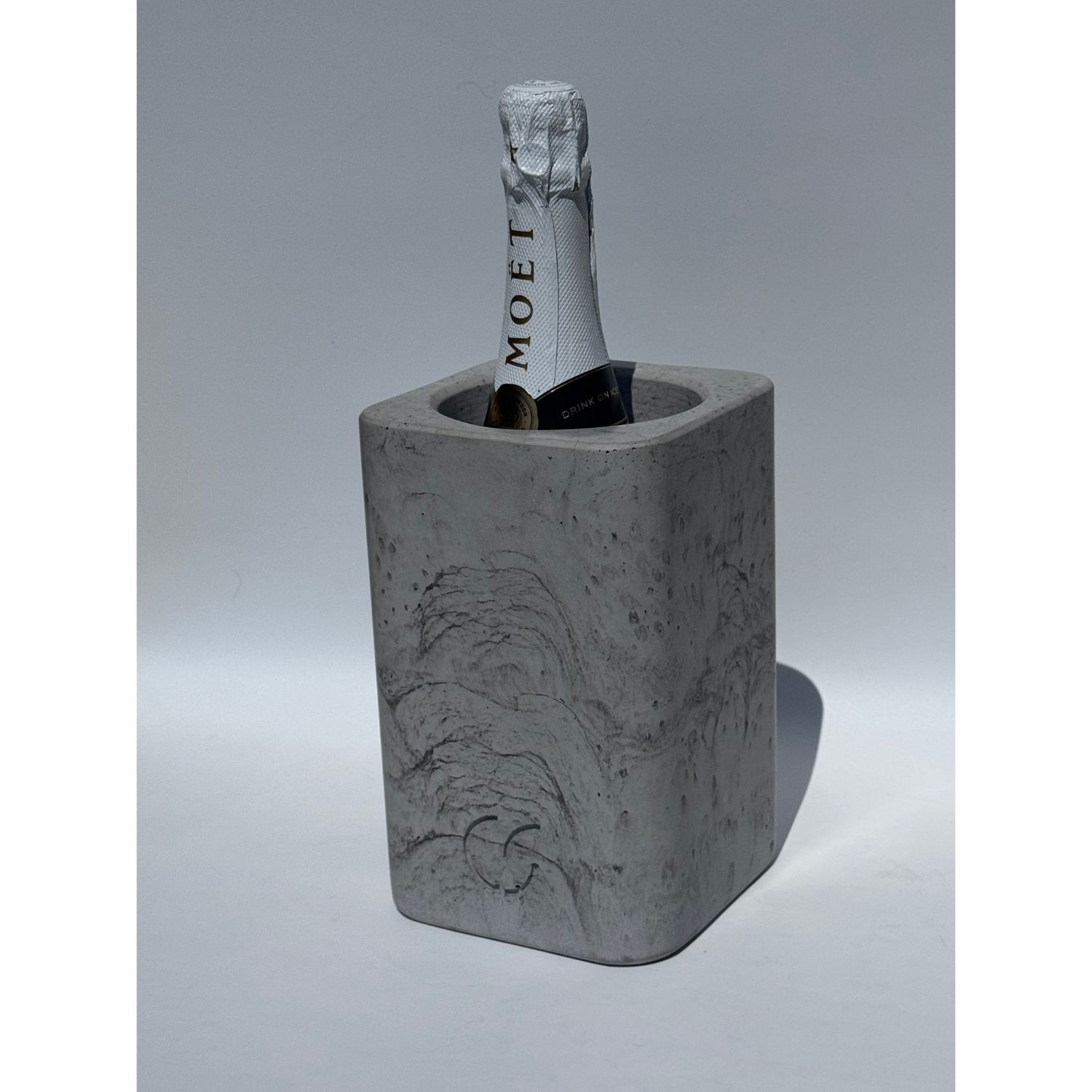 CS-Beton Weinkühler betongrau eckig Weinkühler aus Beton für Garten und Terrasse