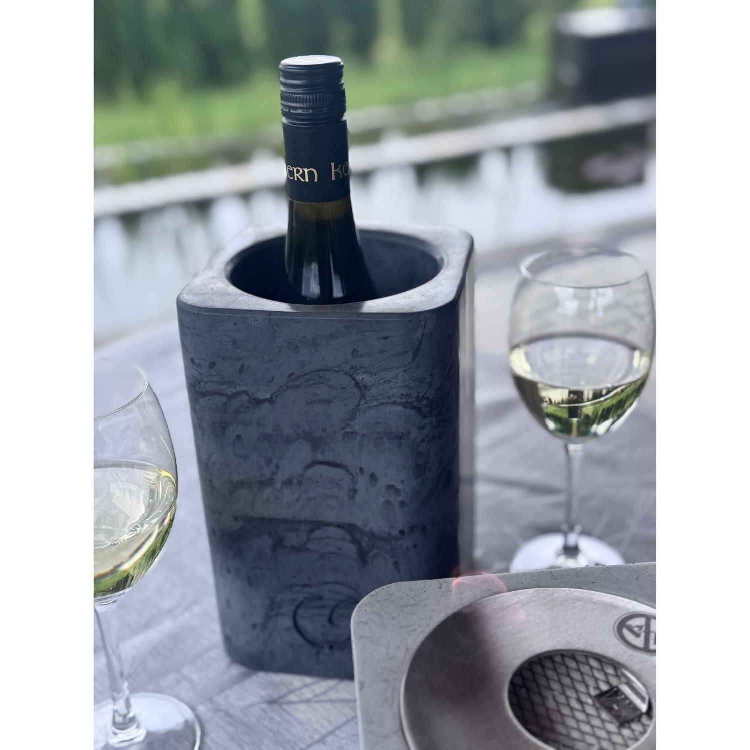 CS-Beton Weinkühler dunkelgrau eckig Weinkühler aus Beton für Garten und Terrasse