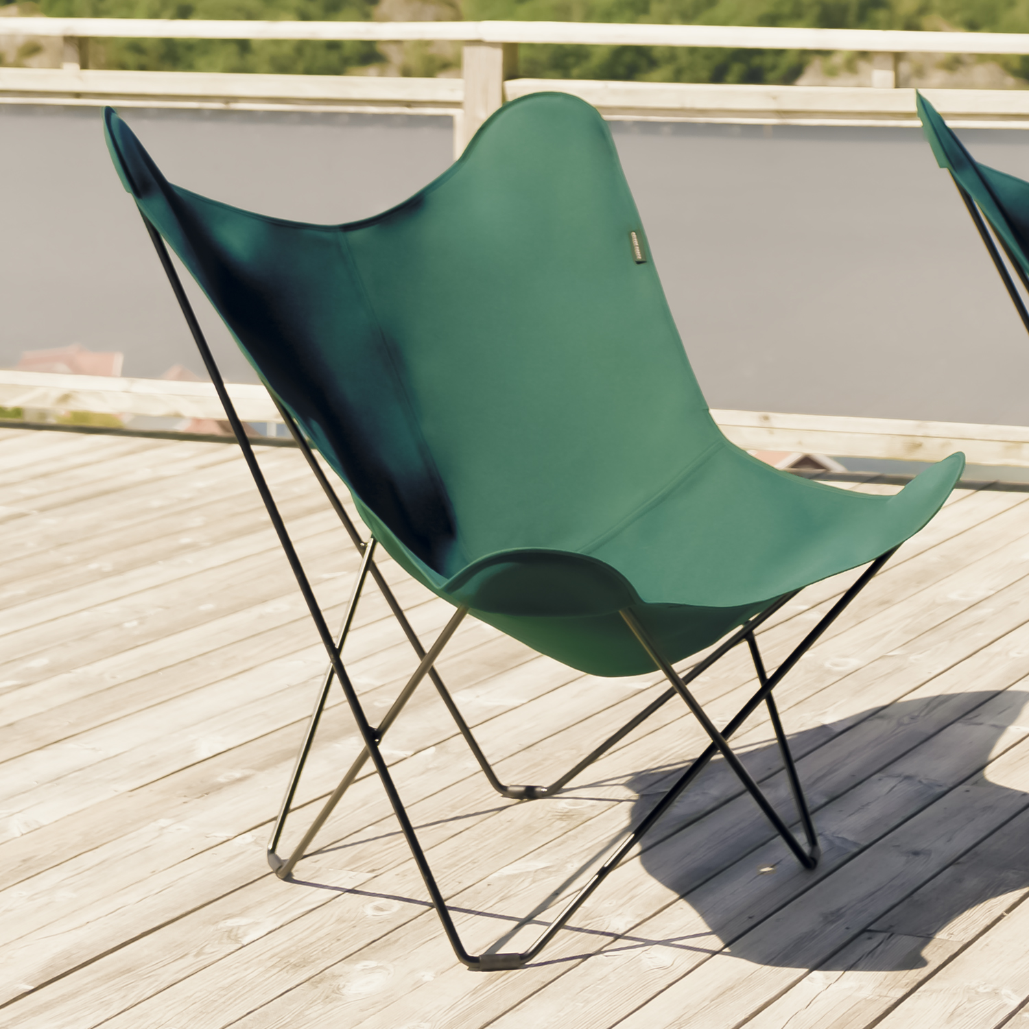 CUERODESIGN Outdoorsessel Sunshine Mariposa Forest Green mit schwarzem Stahlgestell und Sunbrella-Textil