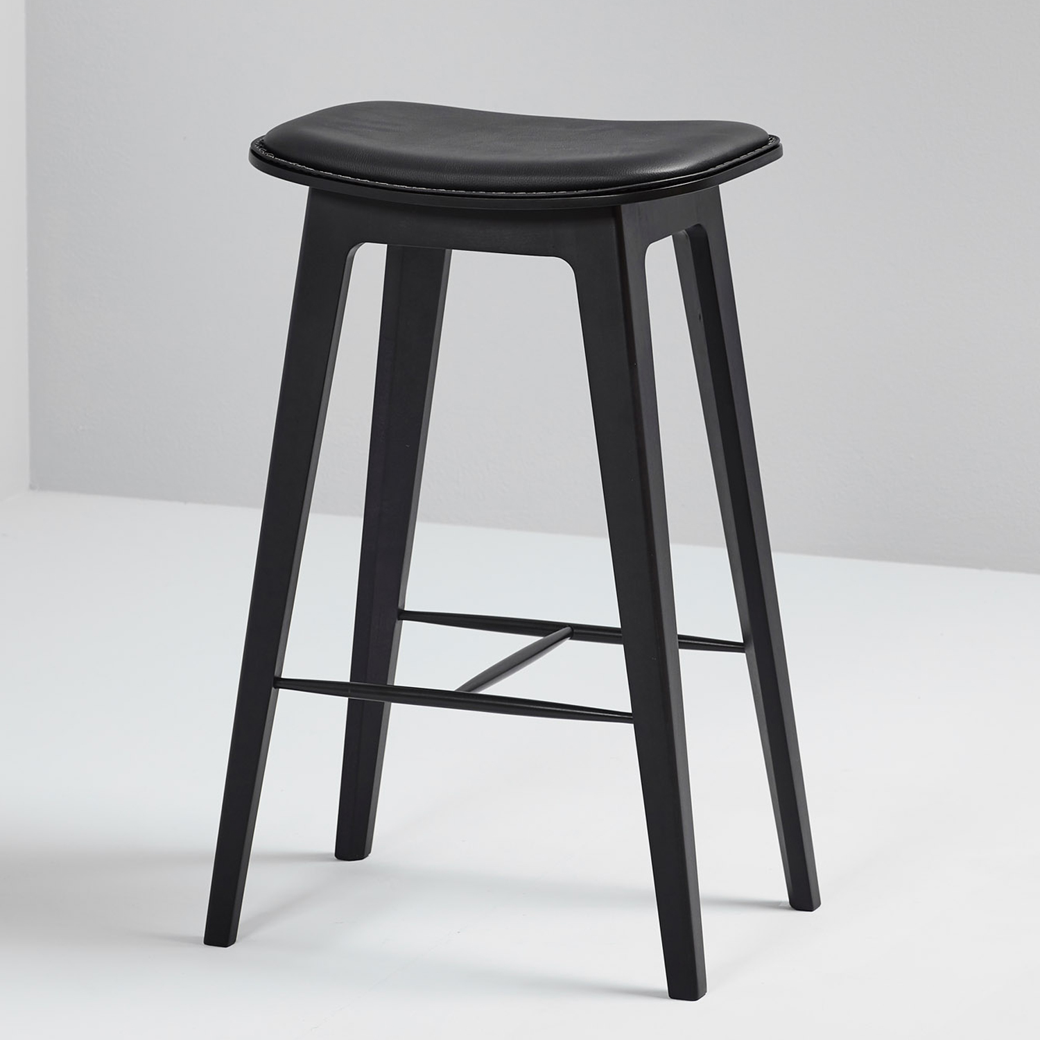 SACKit Nordic Barhocker Schwarzbuche ultra black stitch Höhe 73cm Dänisches Design