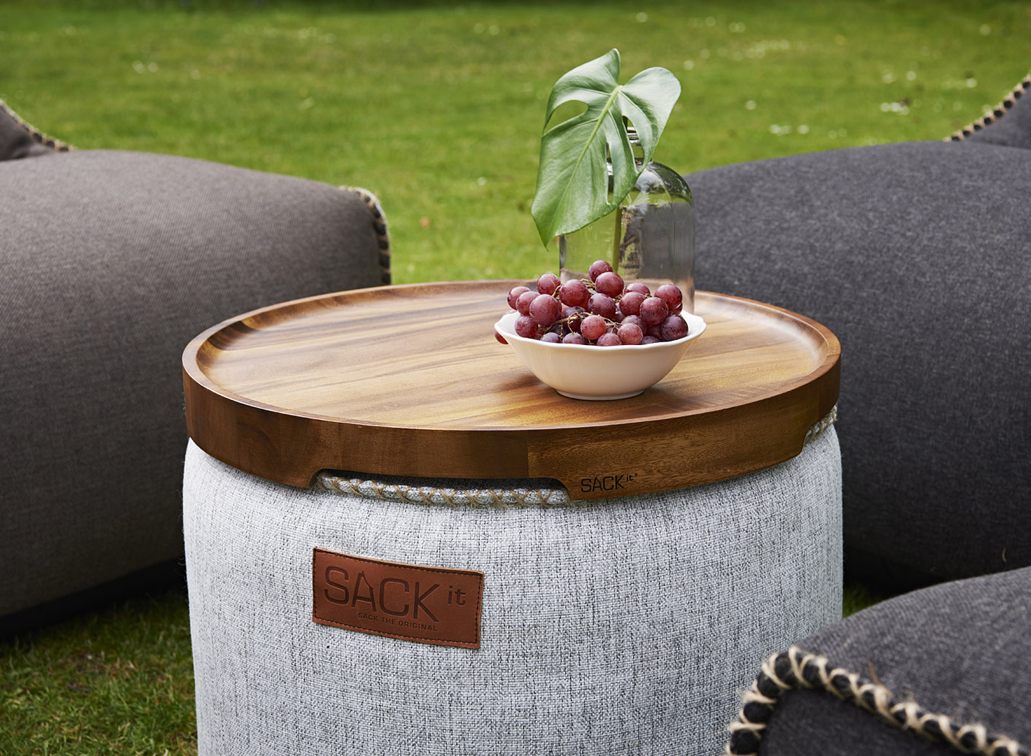 SACKit Sitzhocker rund RETROit Cobana DRUM White In- und Outdoor 