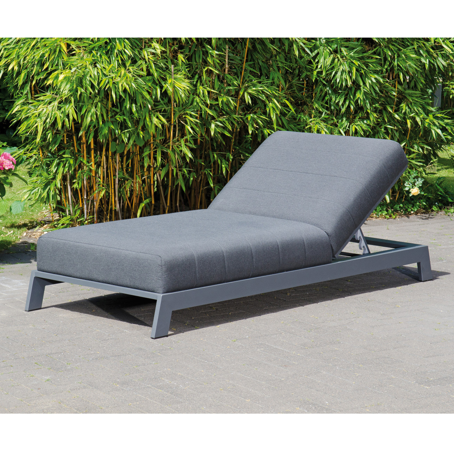 SonnenPartner Gartenliege DIVINE Gestell anthrazit Sonnenliege inkl. Kissen Bezug Outdoortextil