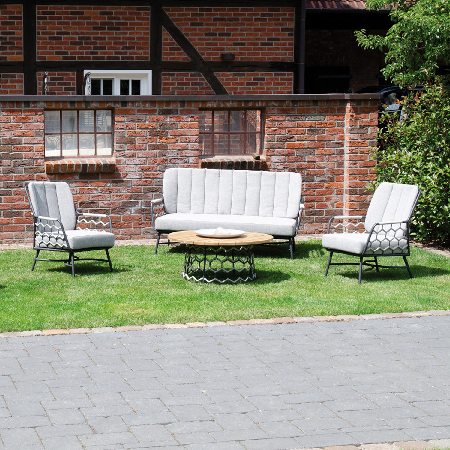 SonnenPartner Lounge Beistelltisch YALE rund silbergrau Gartentisch Alu Kunststoffgeflecht Polyrope Teakholz