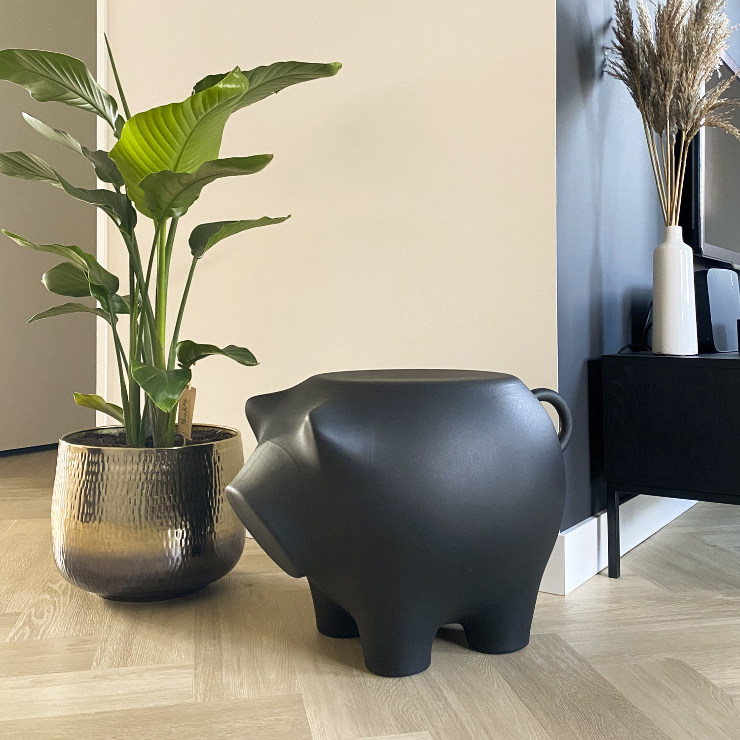 Werkwaardig Beistelltisch SIDEPIG schwarz Couchtisch Griff designed by Timo Keultjes und Diederik Dam