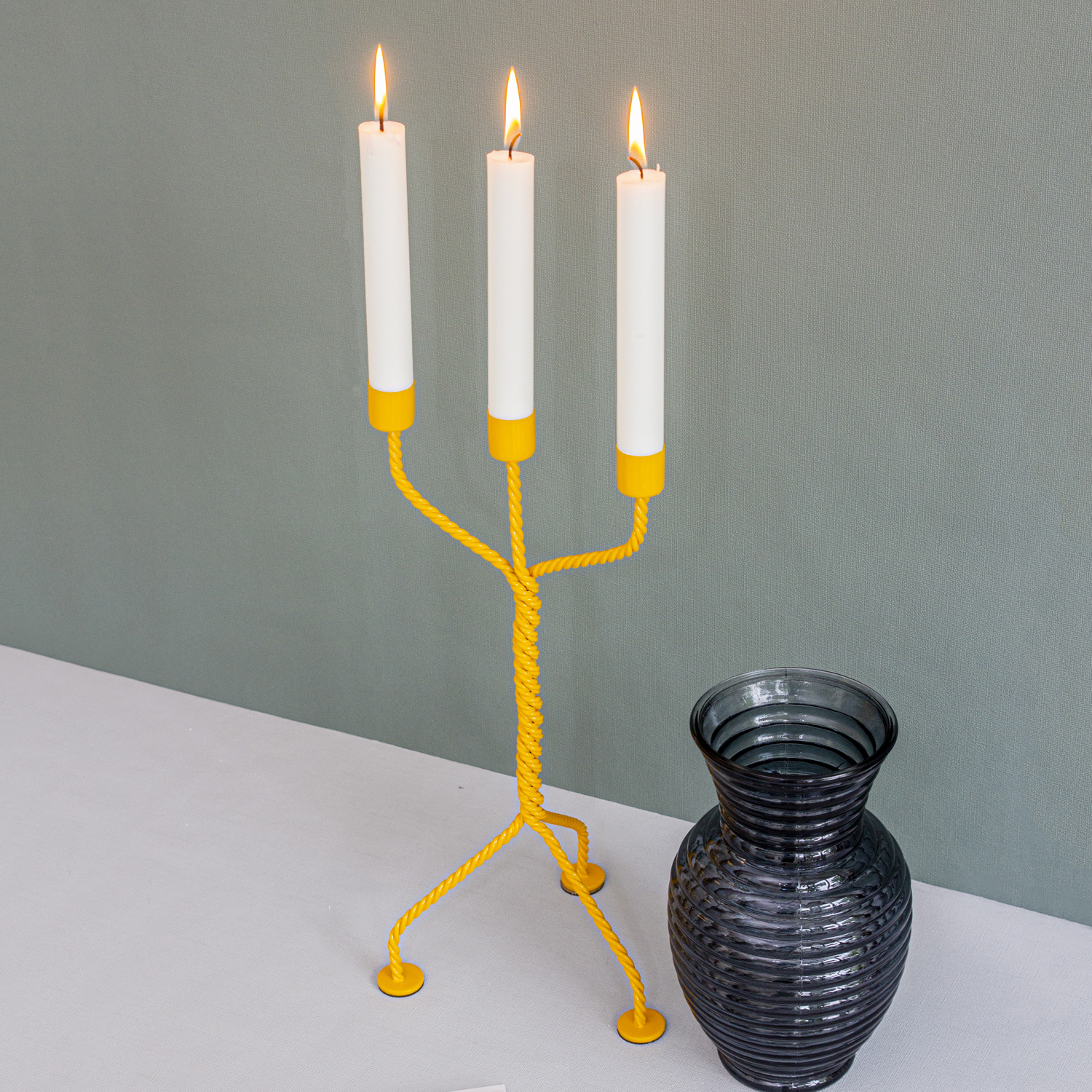 Werkwaardig Kerzenhalter TWISTED gelb verdrehter Kerzenleuchter designed by Ward Wijnant