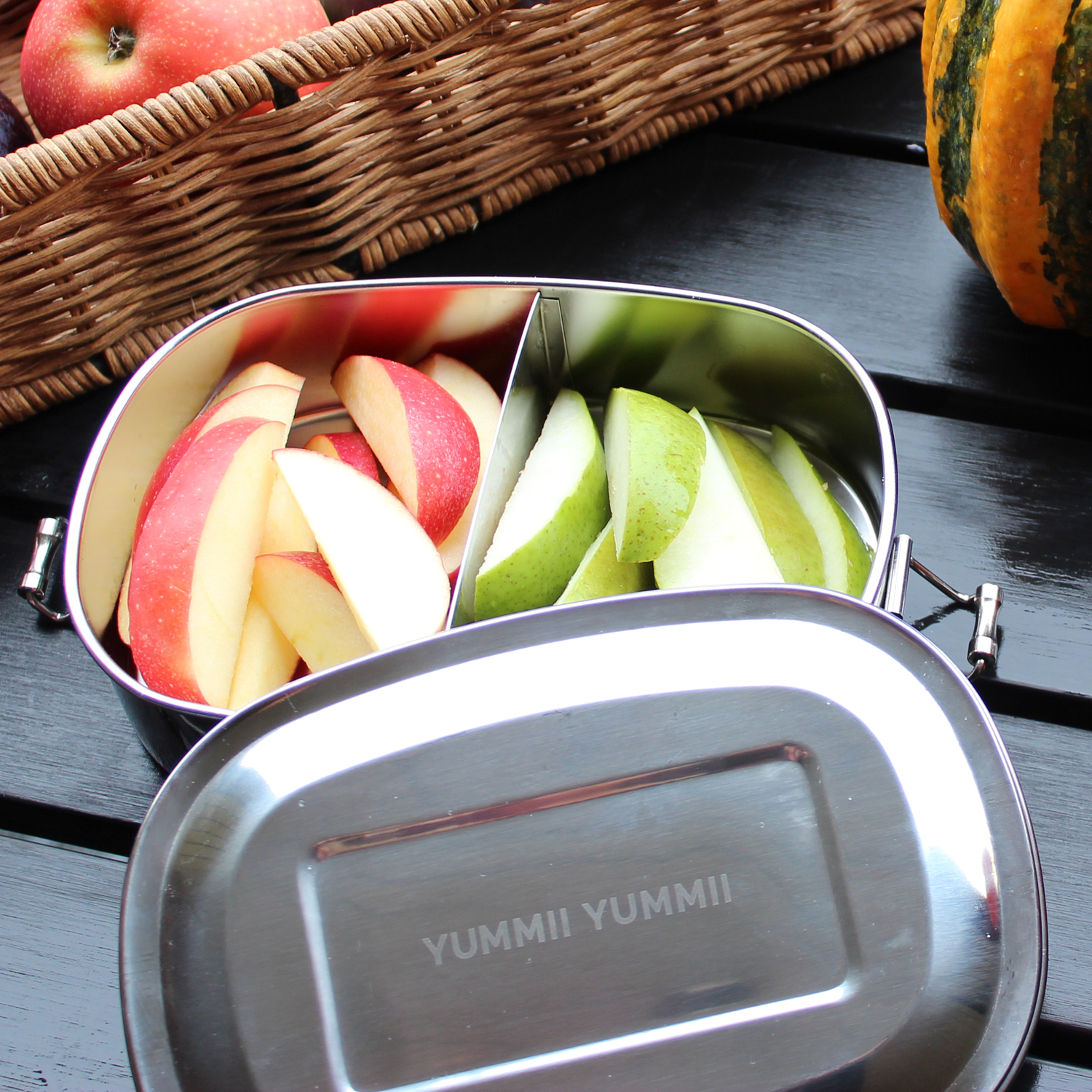 YUMMII YUMMII BENTO Lunchbox klein mit 2 Fächern für kalte feste Speisen dänisches Design