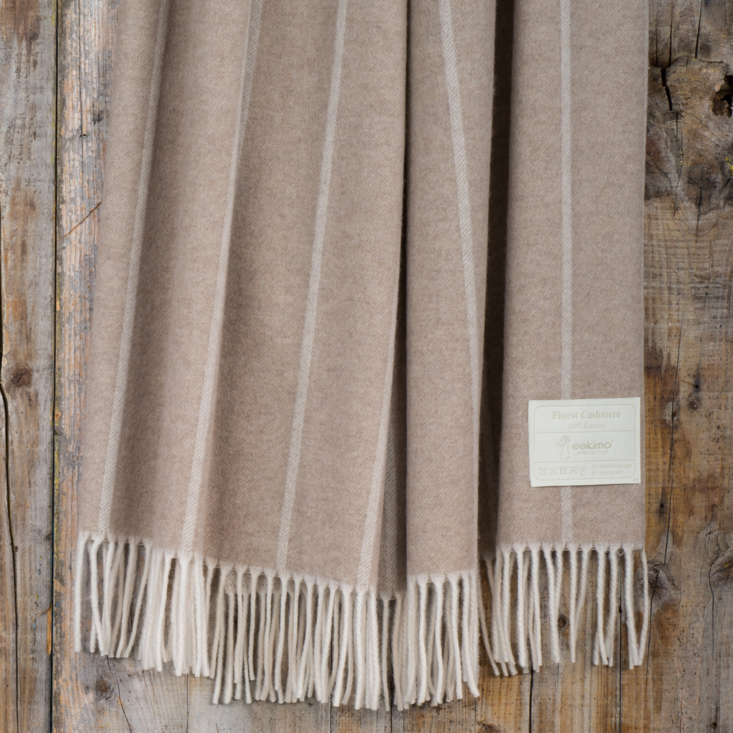 eskimo Plaid Mira Ds. 526 Streifen beige mit gedrehten Fransen feinstes Kaschmirplaid gerauht