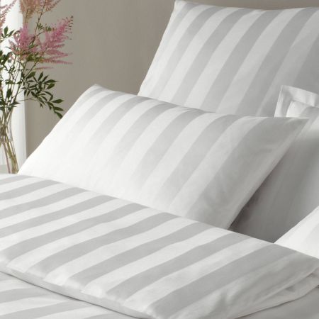 Elegante Kissenhülle Mako Satin NOBLESSE weiß