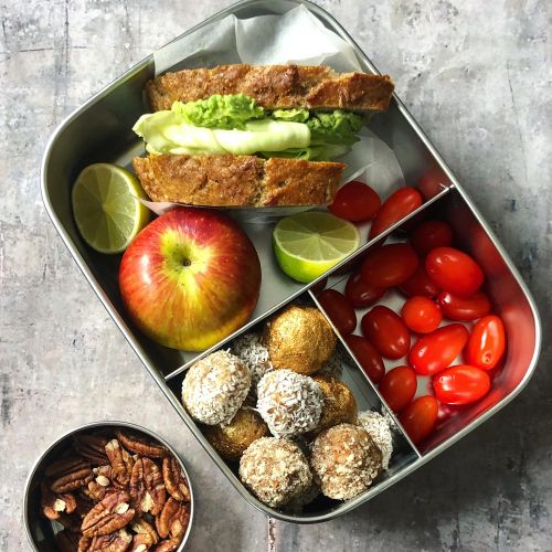 YUMMII YUMMII BENTO Lunchbox groß mit 3 Fächern für kalte feste Speisen dänisches Design