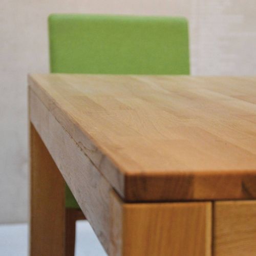 jankurtz Esstisch CANA aus Massivholz Zeitloser Tisch Gestell Eiche designed by jankurtz