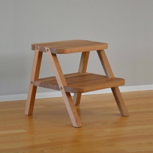 jankurtz Tritthocker OLI Zeitloser Hocker f r verschiedene Zwecke by jankurtz